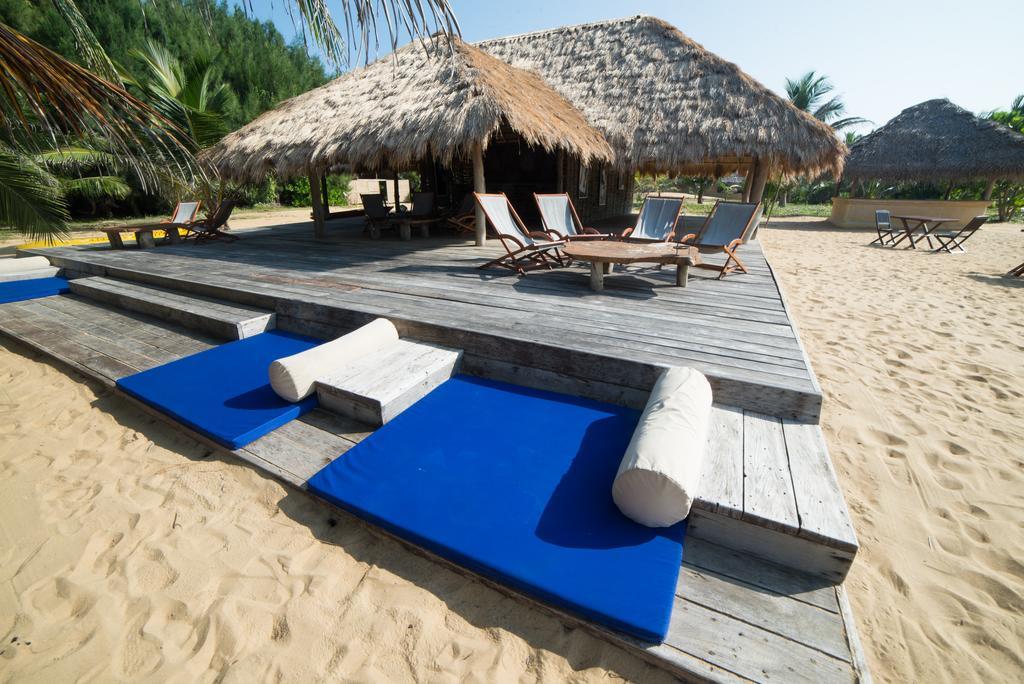 Bar Reef Resort Etalai Bagian luar foto