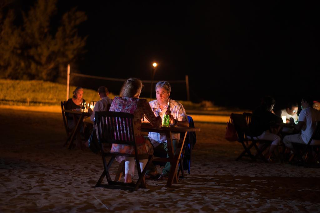 Bar Reef Resort Etalai Bagian luar foto