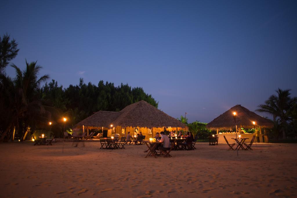 Bar Reef Resort Etalai Bagian luar foto