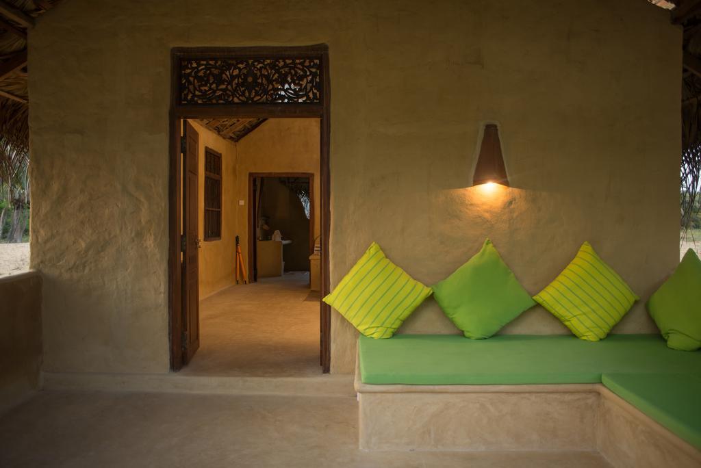 Bar Reef Resort Etalai Bagian luar foto
