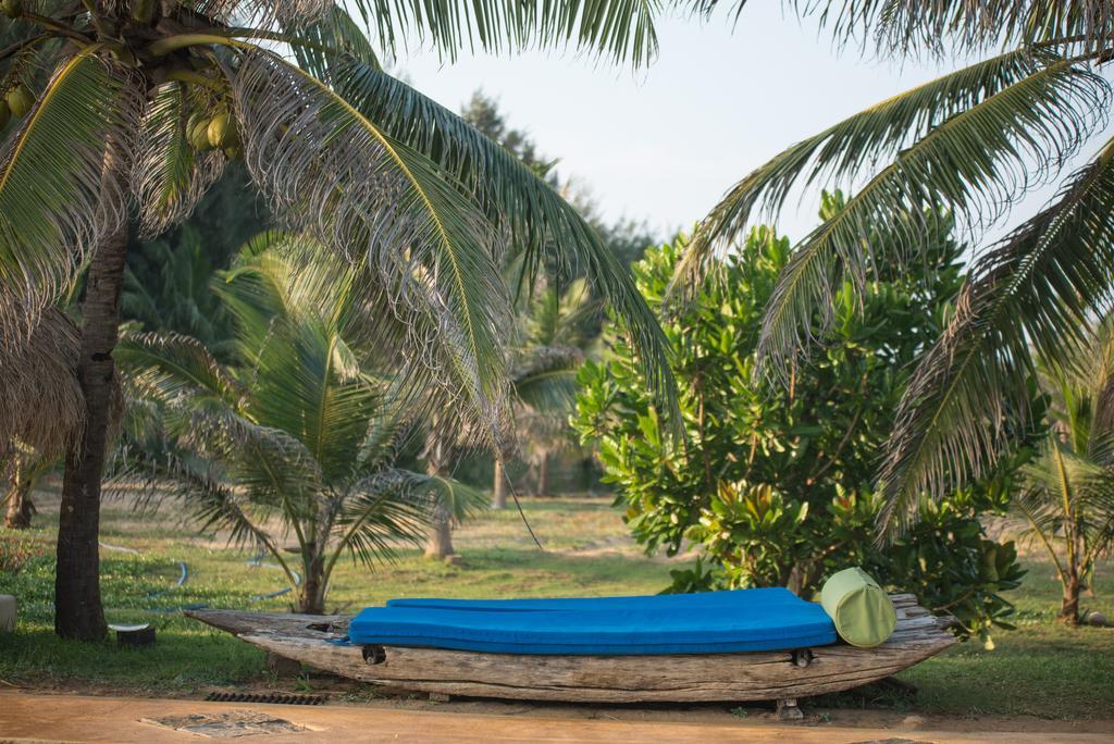 Bar Reef Resort Etalai Bagian luar foto