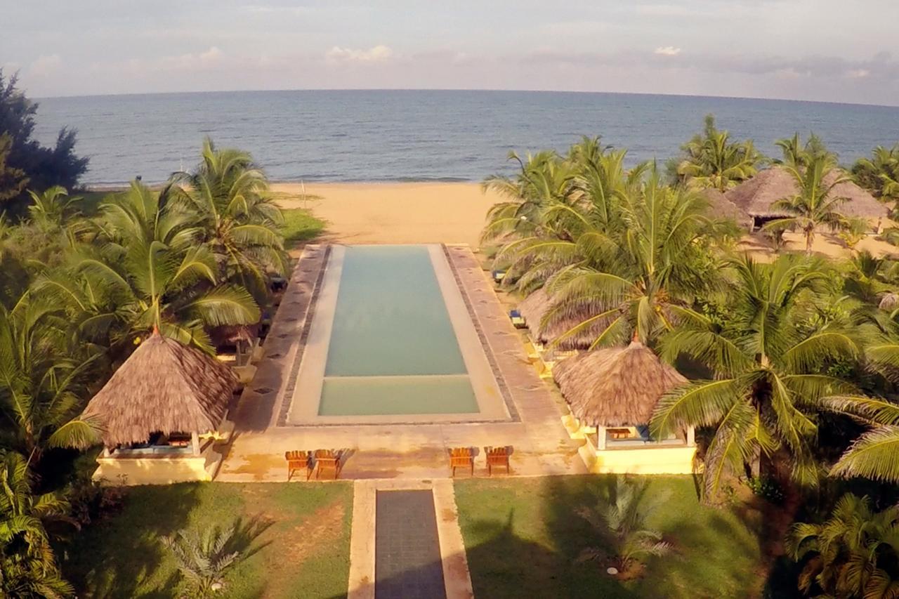Bar Reef Resort Etalai Bagian luar foto